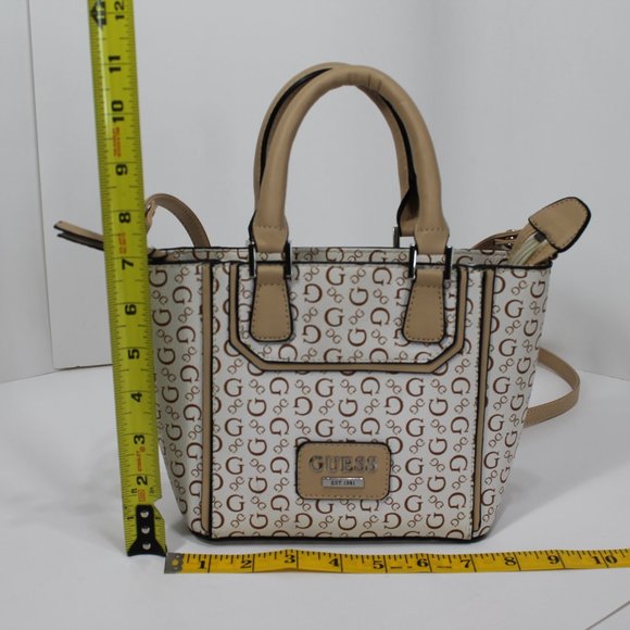 Guess Signature Small Purse - Picture 11 of 11